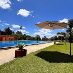 Piscina del Balneario Iporá: Un Oasis de Diversión y Naturaleza
